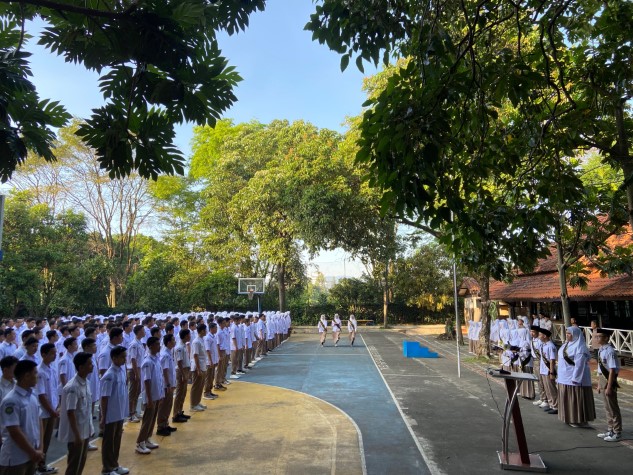 Menumbuhkan Rasa Patriotisme Siswa Boarding School melalui Lomba Puisi dan Pidato