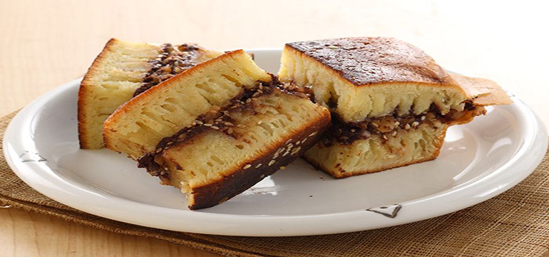 Cara Membuat Martabak Manis yang Renyah dan Bersarang