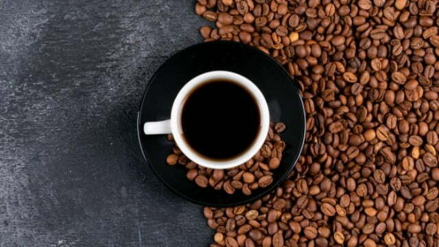 Optimalisasi Jasa Promosi untuk Meningkatkan Daya Saing Coffee Shop Kekinian