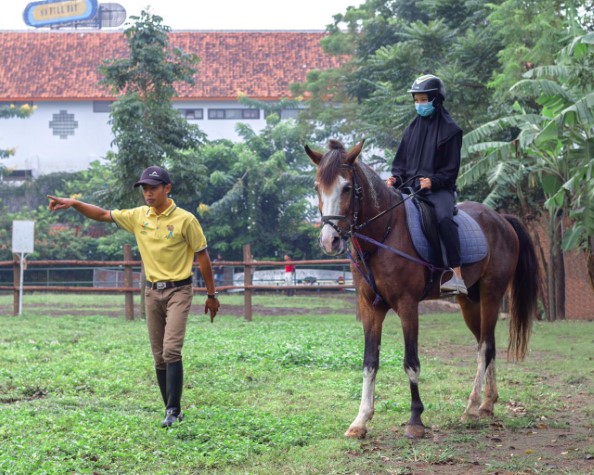 Kisah Sukses Alumni SMP Islam Al Masoem Bandung di Kancah Nasional
