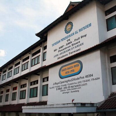 5d163299c11340d4.jpg