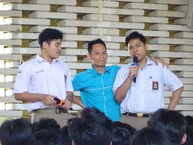 A56cc8b0aaf43e62.jpg